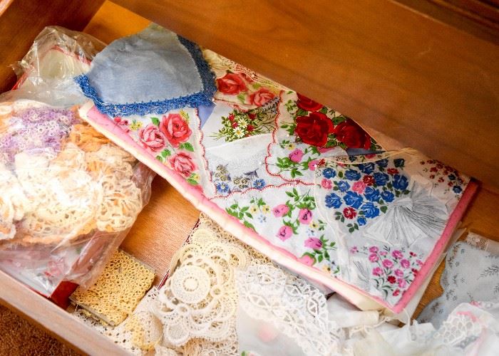 Vintage Ladies' Handkerchiefs