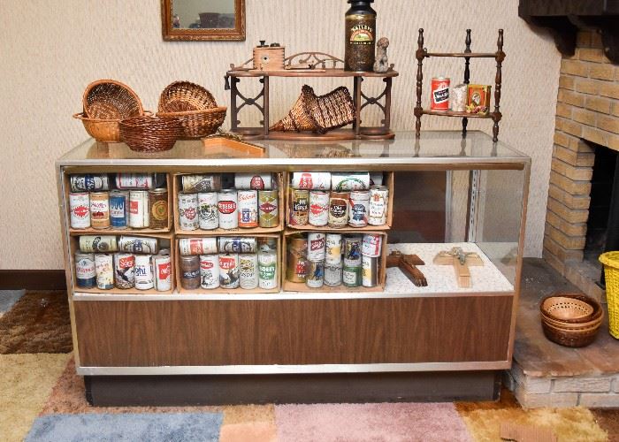 BUY IT NOW! Lot #232, Vintage Store Showcase / Display Case, $100 
