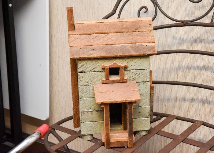 Wood Birdhouse