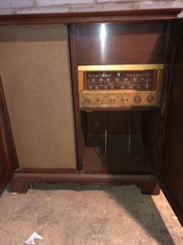 Magnavox stereo console