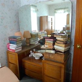 mid century bedroom vanity with mirror and bench