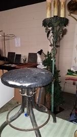 Much cast iron. Lamps, stools, bases