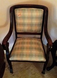 upholstery chair with arms