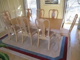 Bernhardt dining set with 8 dining chairs & two 18” leaves