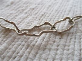 Very unique vintage sterling silver link necklace