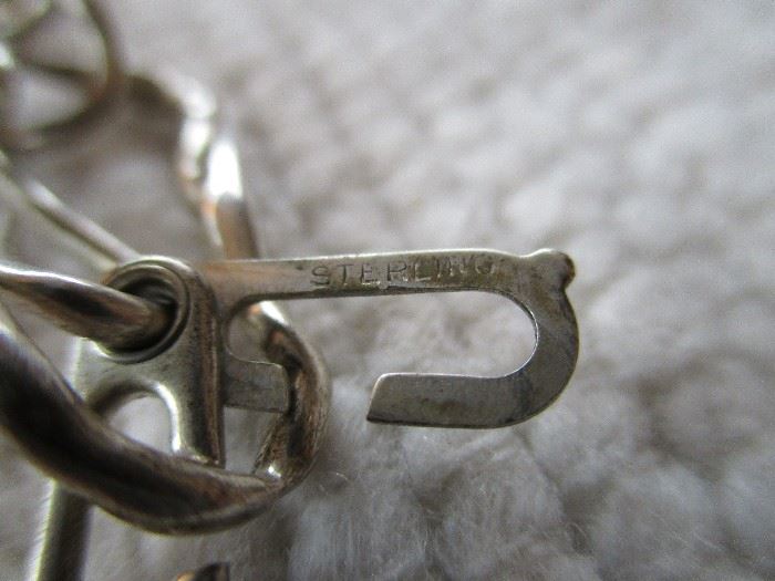 Very unique vintage sterling silver link necklace
