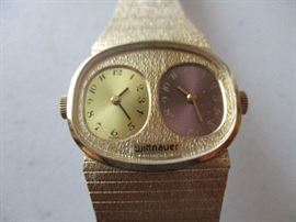 Vintage 10kt gf Wittnauer Dual-Time Zone wrist watch in working condition