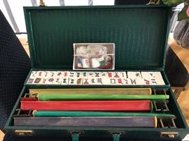 Vintage Mah Jongg set