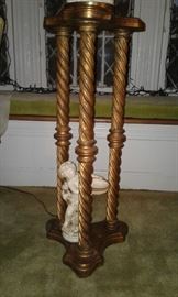 Gorgeous vintage guilded gold-leaf twisted pedestal.
