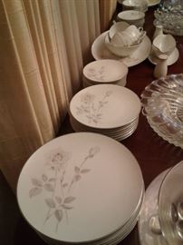 Beautiful Noritake "Melrose pattern" fine china. Service for (7). Set includes 7 dinner plates, 7 salad plates, 7 bread plates, 7 cups/saucers, 6 desert bowls, 1 large platter, 1 oval veggie bowl, gravy boat, salt / pepper.