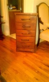 Wonderful Small Antique Rustic 5-Drawer Chest.