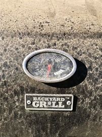 Small Gas BBQ "Backyard Grill"