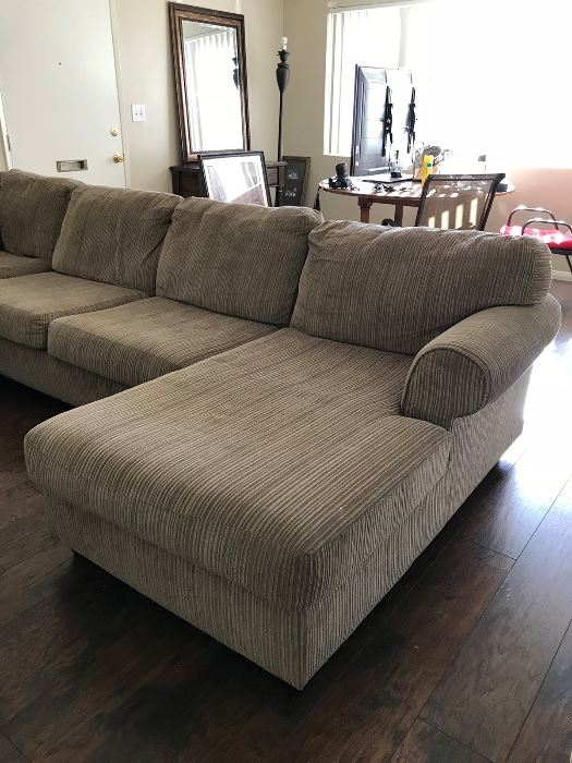 Large Sectional Sofa, Great Condition