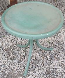 metal table / stool