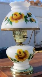 Small gone with wind lamp