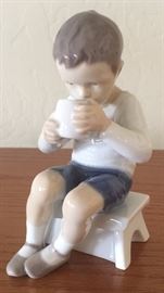 Royal Copenhagen Denmark Victor #1713