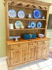 Ethan Allen Farmhouse Pine Buffet with Open Hutch