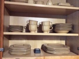 Makasa Luguna dinnerwear