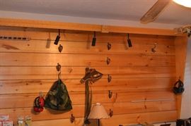 Wall size gun display