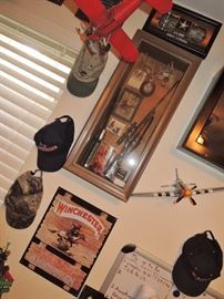 gun display items