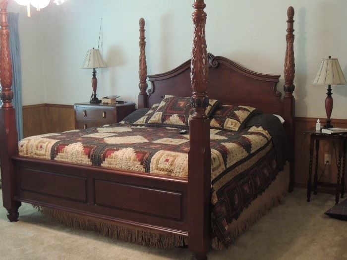 Carved king size 4-poster bed