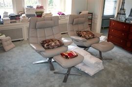 Natuzzi Leather Chairs and Ottomans