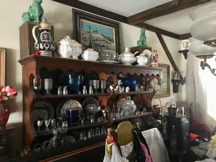 Dining room furniture & collectibles 
