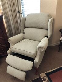 Lazyboy wing back recliner