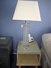 Matching night stands. & lamps.