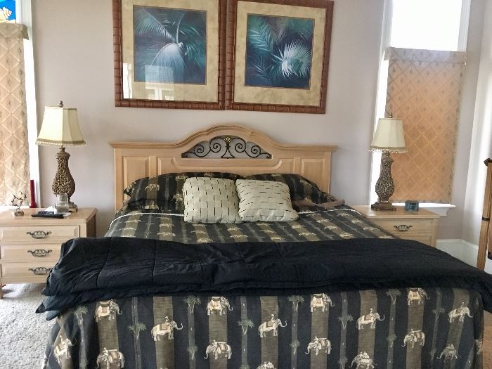 King size bed with matching nightstands, dresser, & wardrobe 