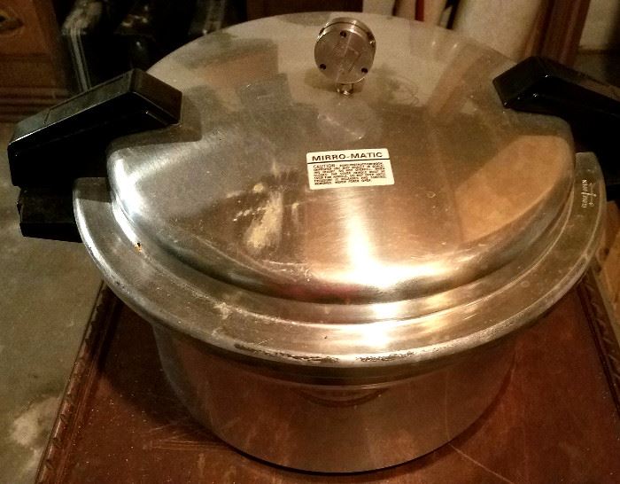 Canning pressure cooker