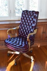LEATHER OFFICE CHAIR WITH BUTTON TUFTING