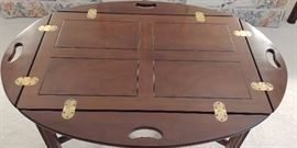 Drexel '18th Century' mahogany Bulter coffee table