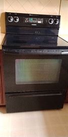 Ceramic top electic stove/oven in black