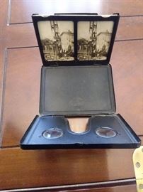 Vintage stereoscope with 3 viewing cards