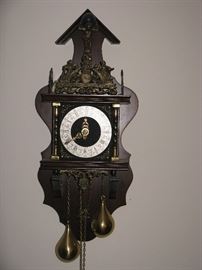 Vintage Holland Zaanse Zaandam Wall Atlas Clock “Nu Elck Syn Sin”