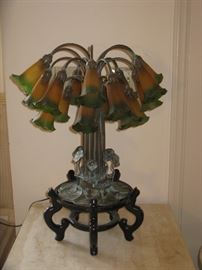“Tiffany Style” Lily Pad - Tulip Table Lamp Frosted Amber to Green, Table Lamp, 