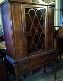 China Cabinet - has matching Buffet and Sideboard