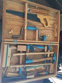 Handy Andy Carpenters Tool Chest
