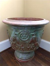 Nice glazed urn, love the color - it would be great as a holiday wine chiller, os just stick a braided-trunk ficus tree in it and call it a day; measures 21" diameter x 22" x 29" T.