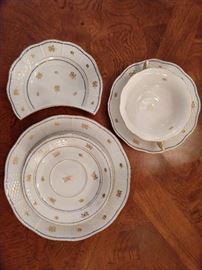 Close-up of the Herend "Coronation" pattern china. The salad plates ands double handles soup bowls are quite rare (read expensive). ;-)