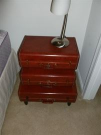 Cool Suitcase Table