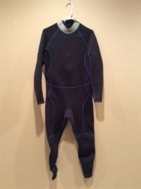 Scub diving wetsuit