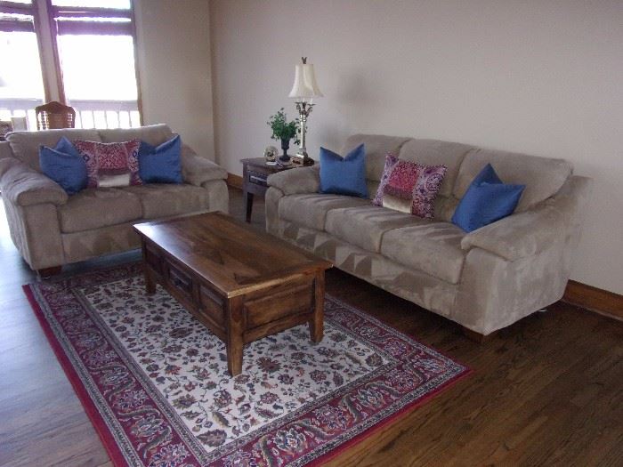 Living room set couch/sofa and loveseat , area rug, coffee table and end table
