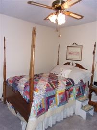 Quilt not for sale - Vintage/Antique (includes canopy) four post full bed