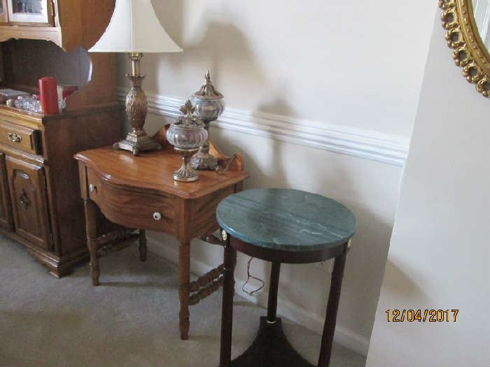 END TABLE (PAIR) & MARBLE TOP STAND