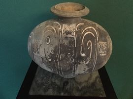 Antique Chinese cocoon pot