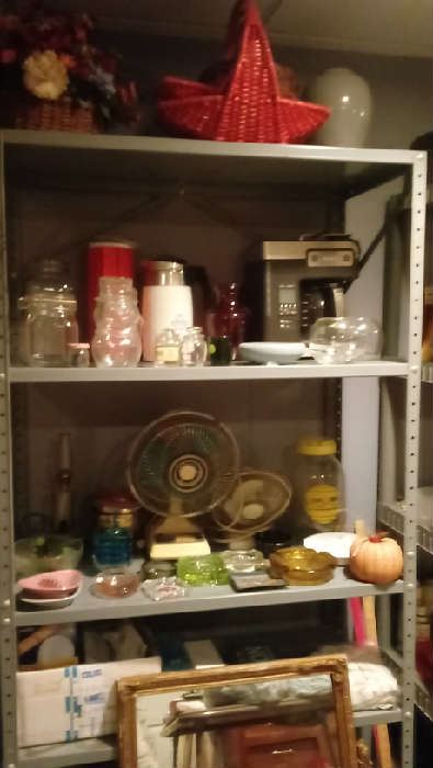 Coffee makers, fans, kitchen items, baskets