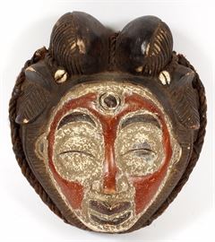 167 - AFRICAN PUNU CARVED WOOD RITUAL MASK, H 11", W 10"