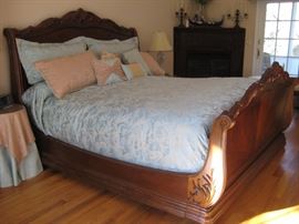 Bob Mackie King sleigh bed $500